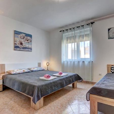 Apartments Kajfes Fažana Εξωτερικό φωτογραφία