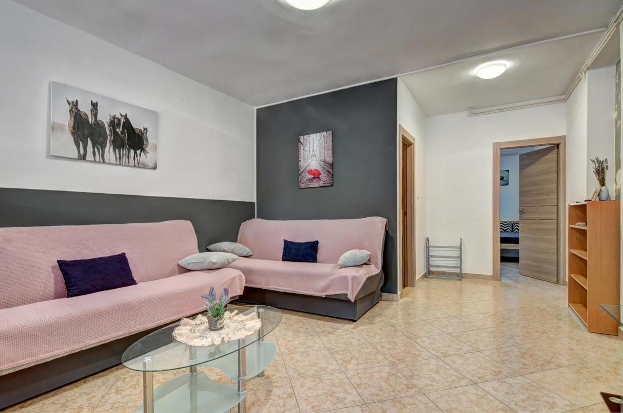 Apartments Kajfes Fažana Εξωτερικό φωτογραφία