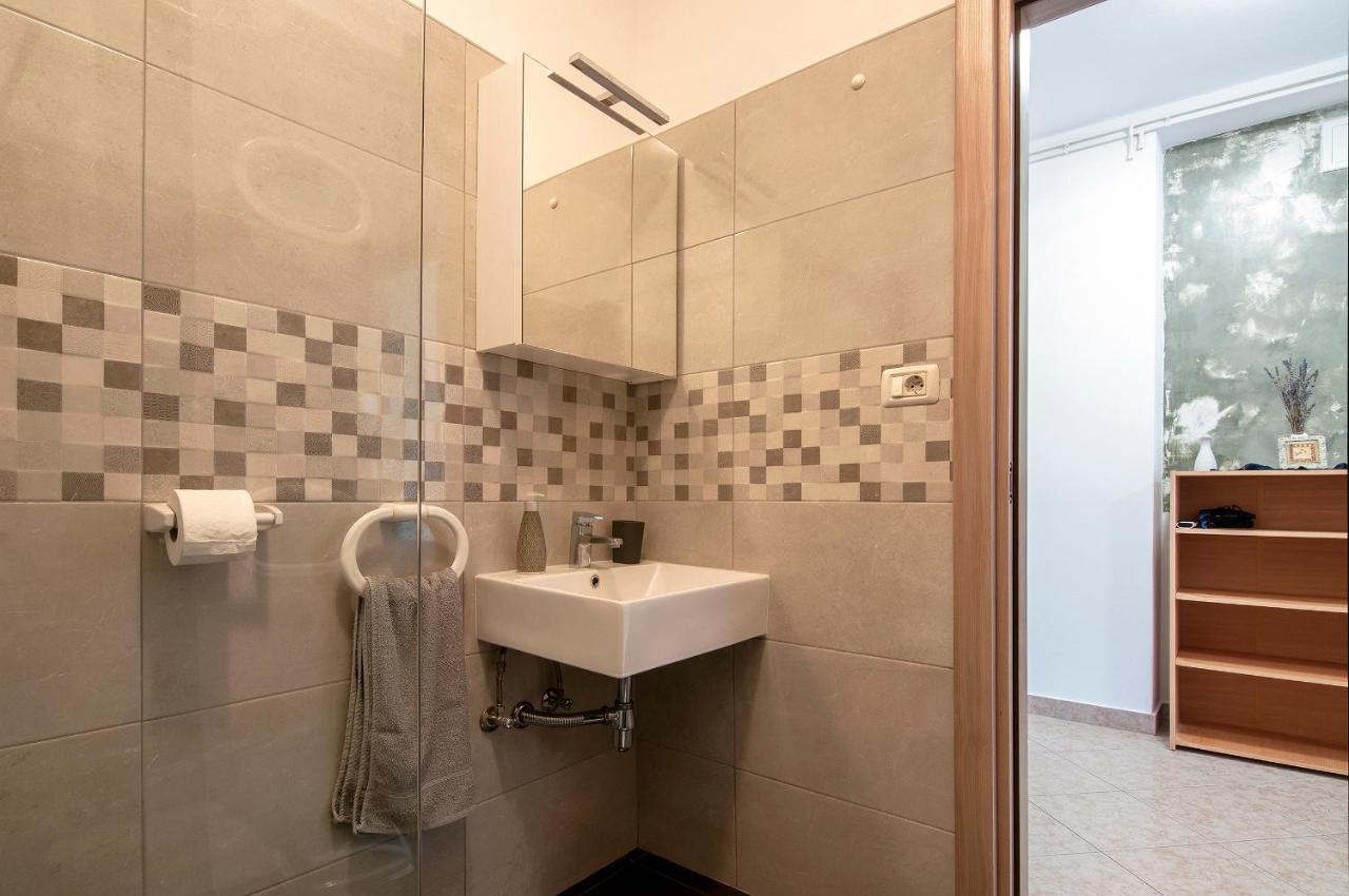 Apartments Kajfes Fažana Εξωτερικό φωτογραφία
